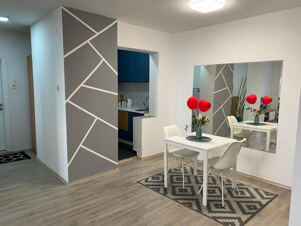 Regina'S Modern Apartment2 Skopje Exterior photo
